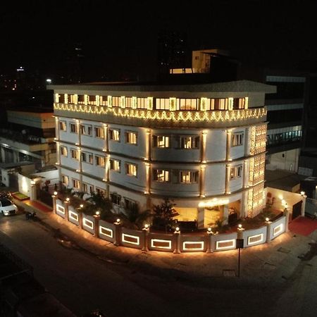 The Royal Palace Hotel 400703 Νάβι Μουμπάι Εξωτερικό φωτογραφία