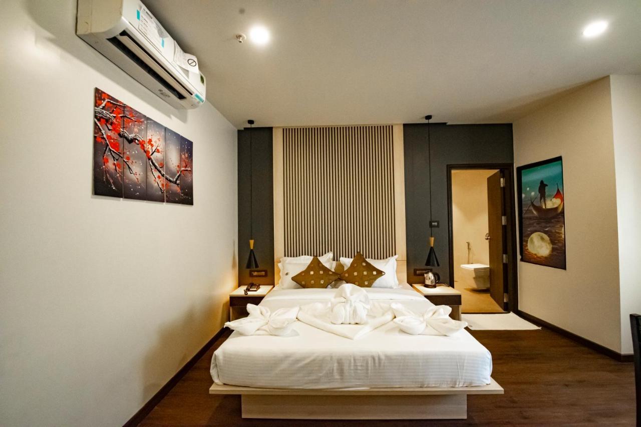 The Royal Palace Hotel 400703 Νάβι Μουμπάι Εξωτερικό φωτογραφία